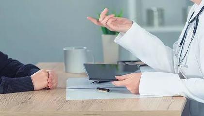 今日商業熱點聚焦 劉強東飯局爆料、Realme進軍中國市場與京東新增票務代理